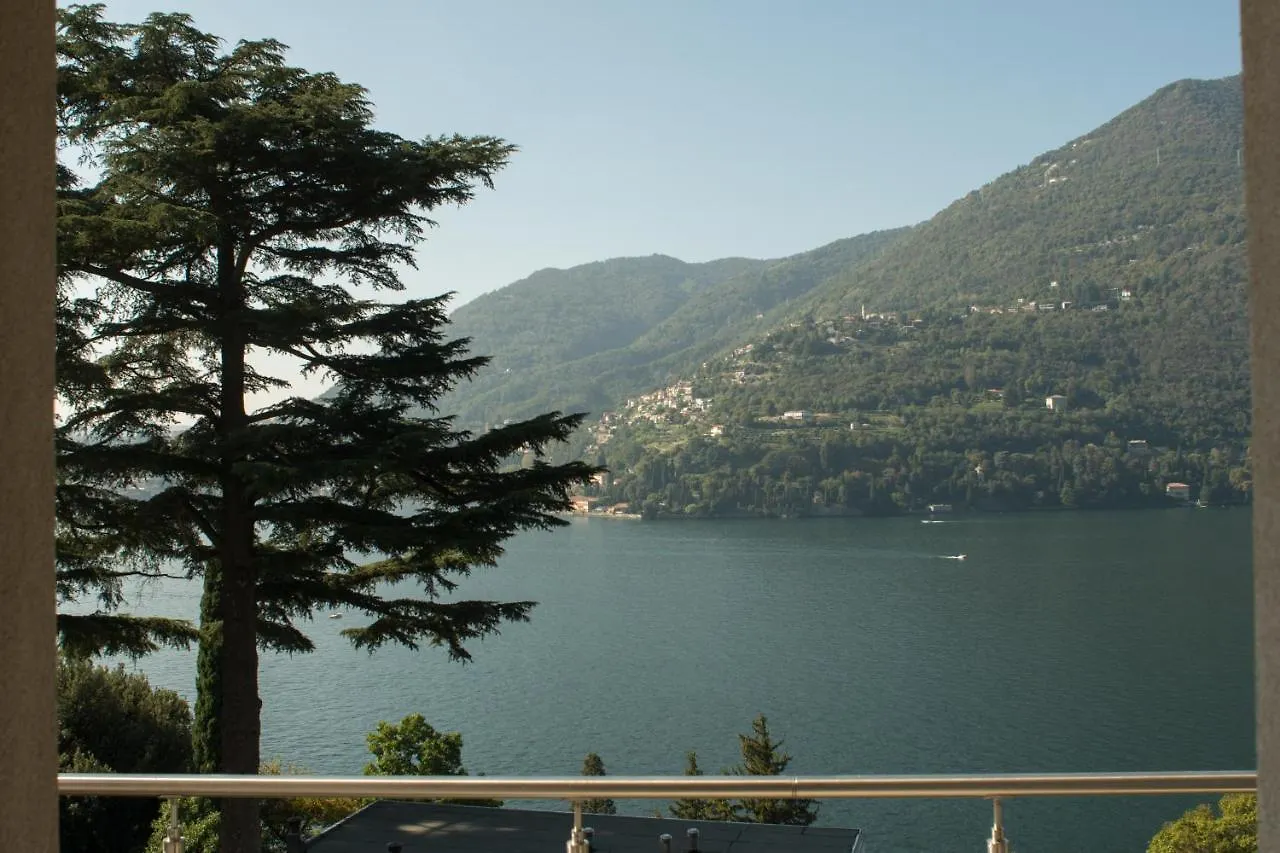 Villa Olivo Blevio 0*,  Italy